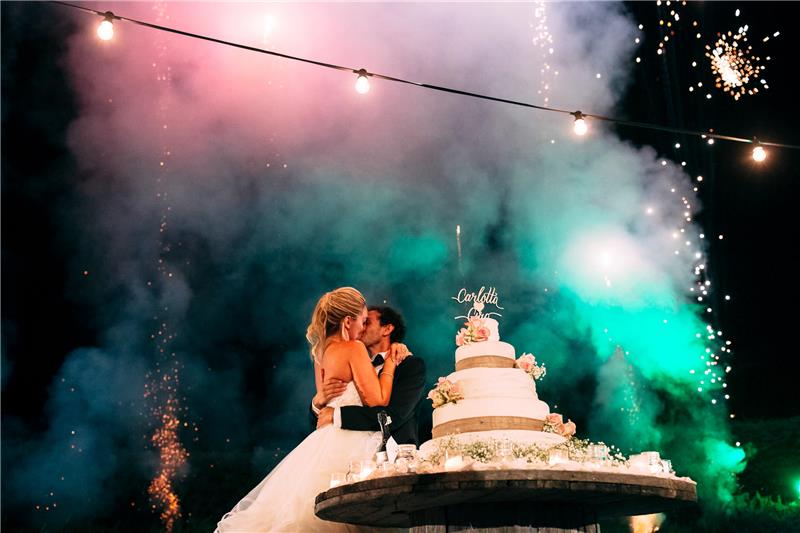 red_wedding_cake_and_fireworks.jpg