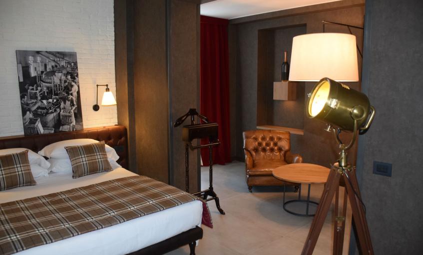 juniorsuiteroom-rooms-and-suites-in-milan-starhotelsbusinesspala.jpg